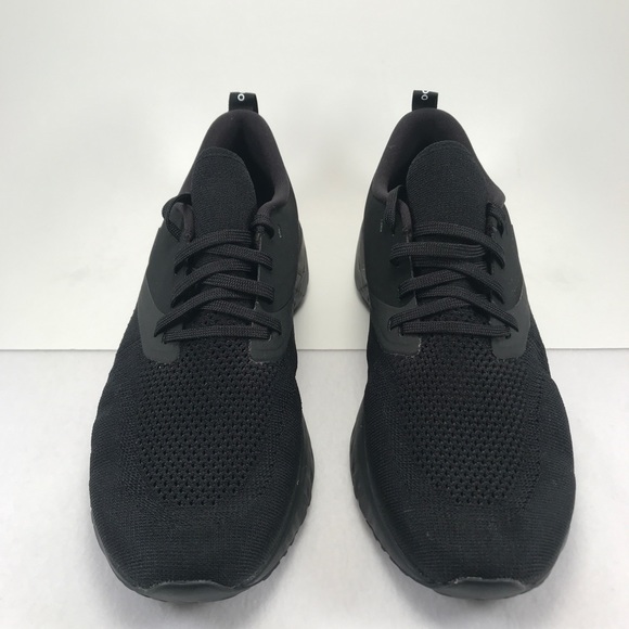 SOLD Nike Odyssey React 2 Flyknit Black/White - Picture 4 of 7